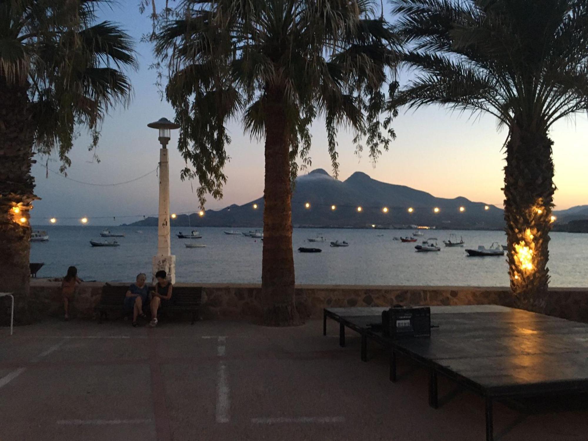 Isleta Apartamento Con Terraza, Vistas Y Wifi La Isleta del Moro Exterior photo